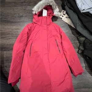 Athleta Puffer Jacket NWT Size Medium